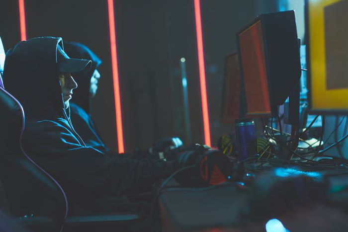 immagine in evidenza per un articolo che parla di come proteggere il sito dagli attacchi hacker